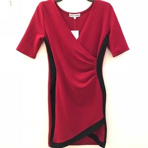 [SOLD] Red/Black V-Neck Short Sleeve Dress